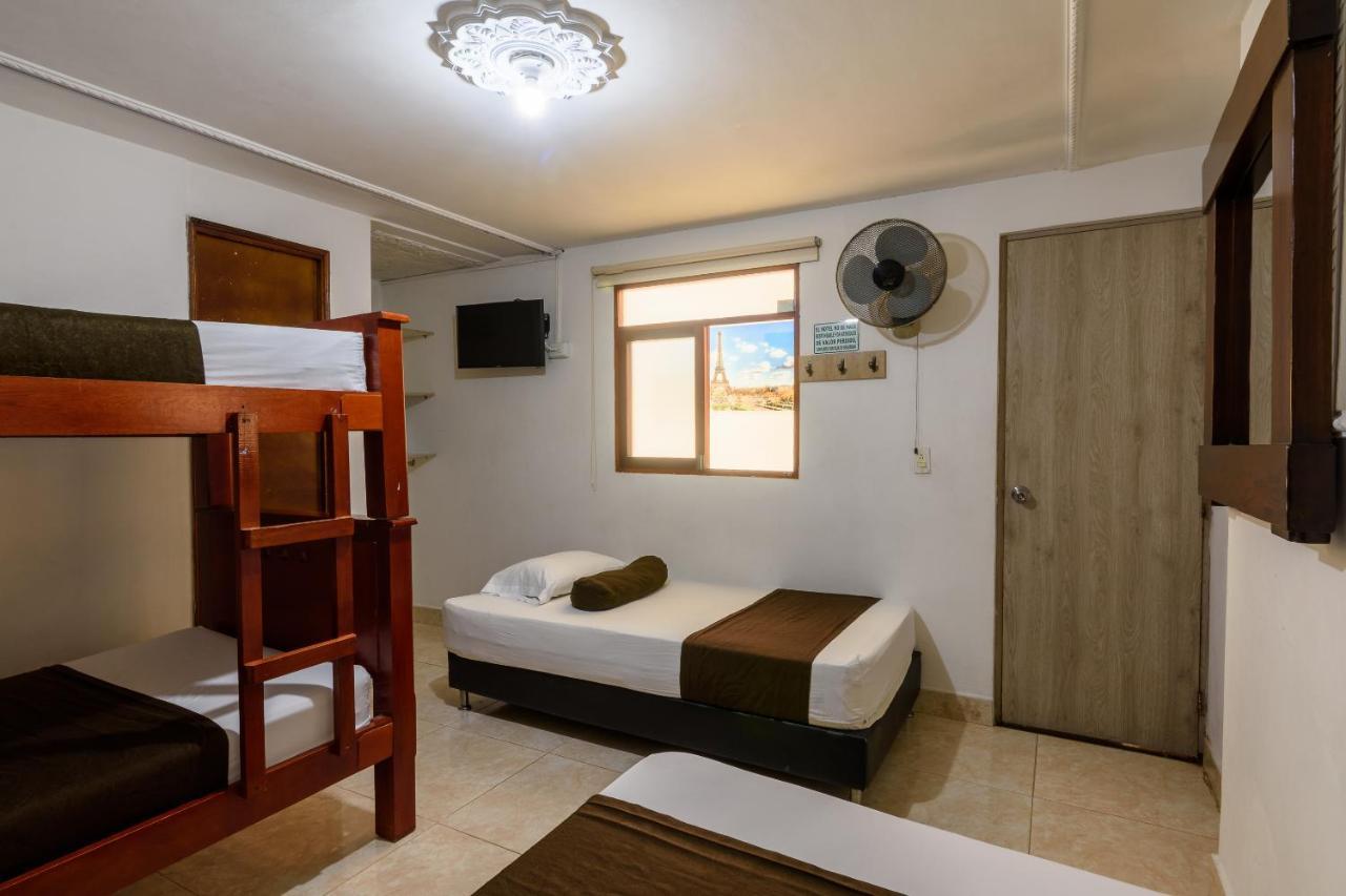 מדיין Hotel Sol Del Estadio מראה חיצוני תמונה